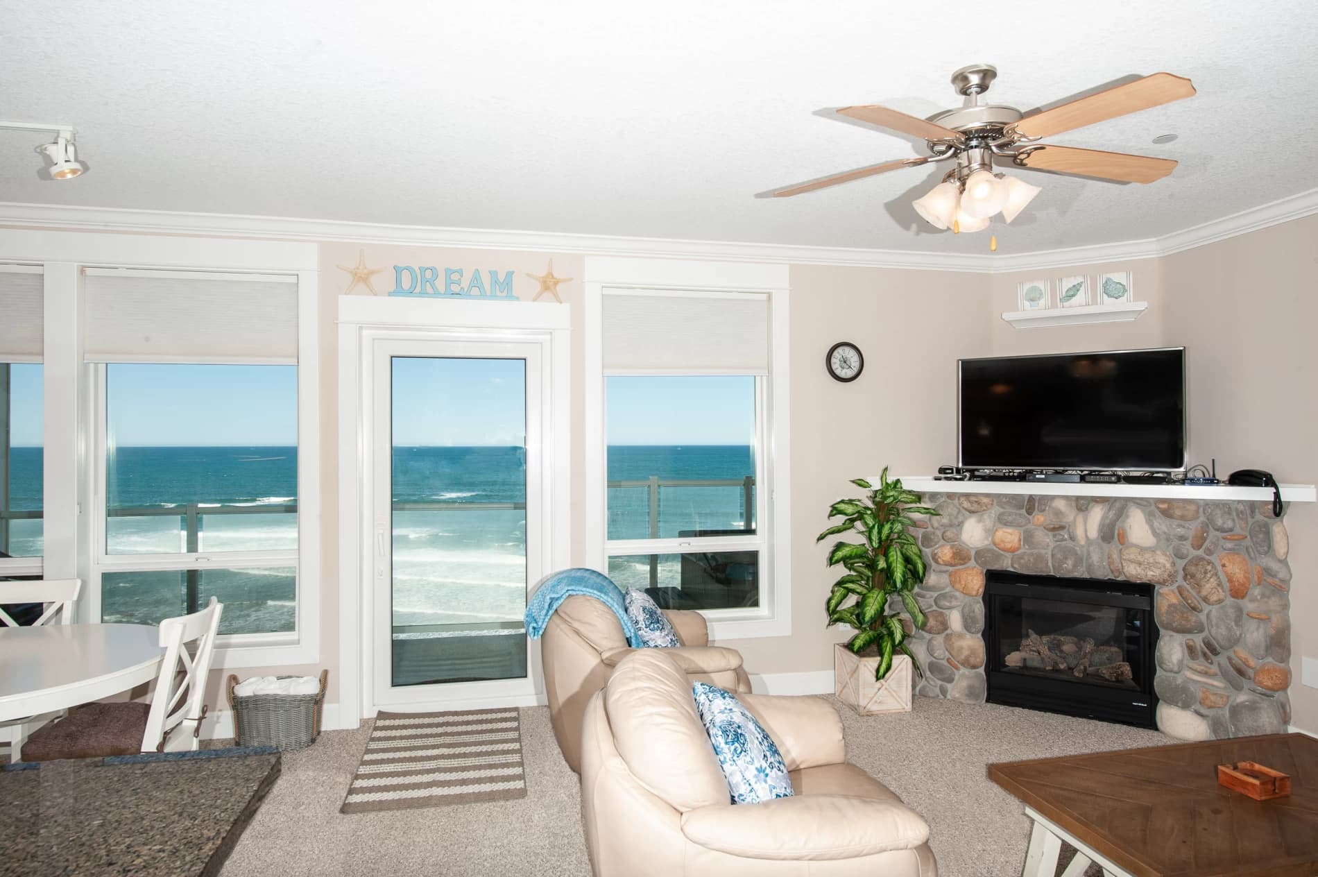 Beach Haven Oceanfront Condo w/ Private Hot Tub — main photo