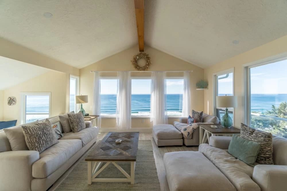 Pelicans Perch - Pet Friendly Oceanfront Luxury — main photo