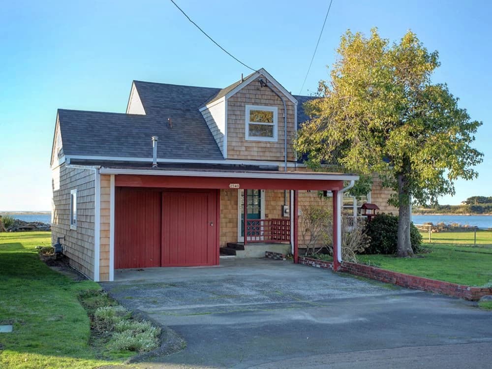 Estuary Cottage — main photo