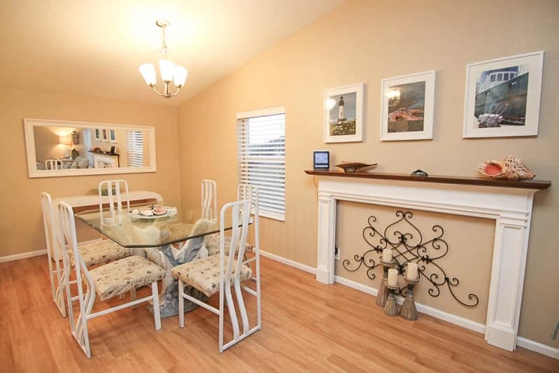 Crow's Coastal Cottage vacation rental in Waldport — photo 4