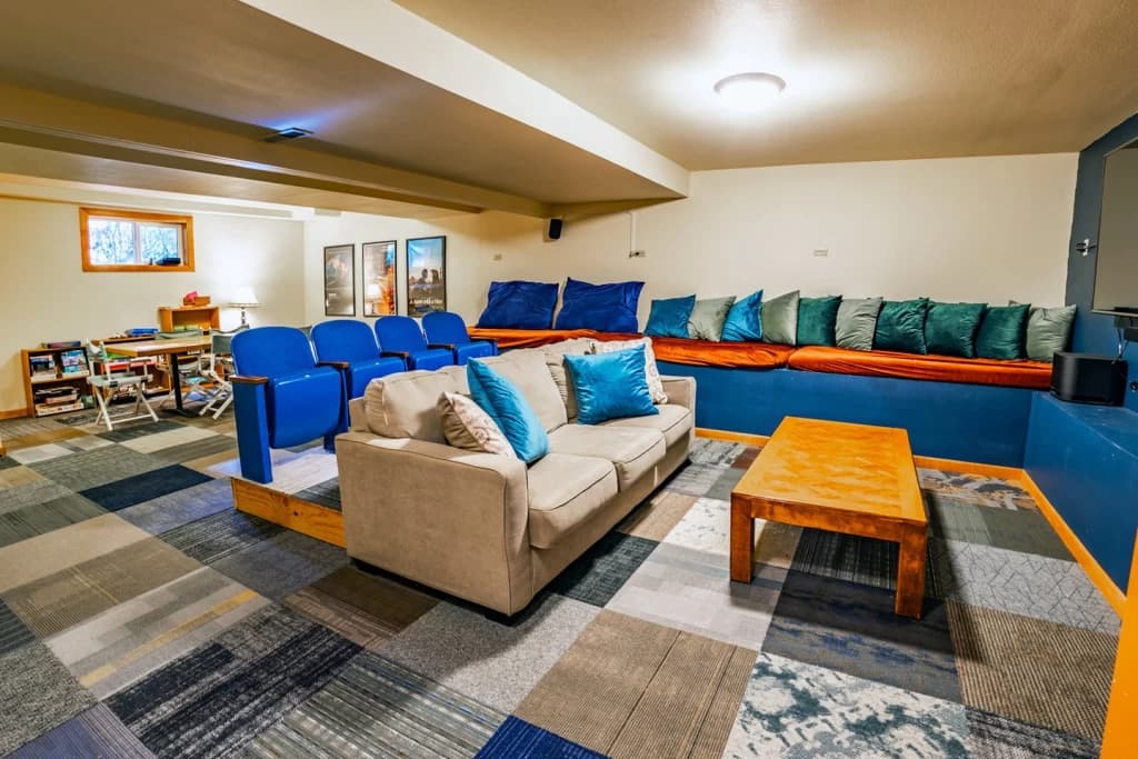 Second Story - Newport, Hot Tub, Outdoor Shower vacation rental in Newport — photo 5